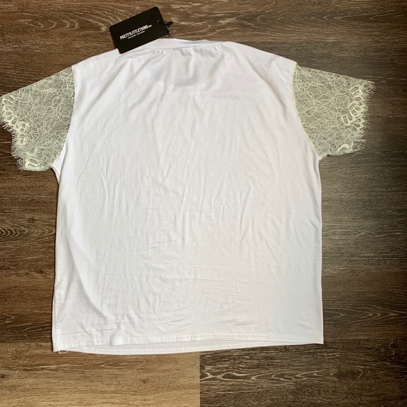 Pretty Little Thing White Tee with Lace Sleeves 10 - Picture 4 of 5